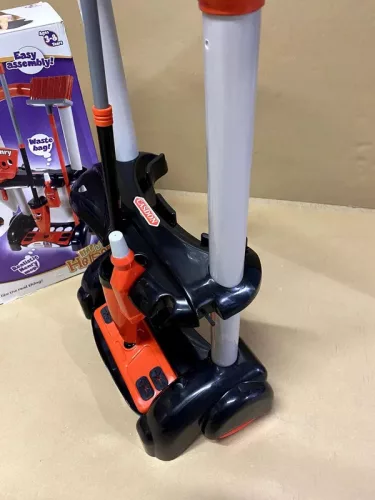 Casdon Carucior de curatat Henry din seria Little Helper INCOMPLET