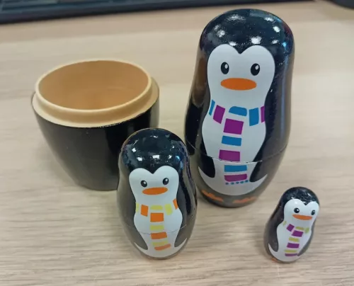 Small Foot 10619 Matryoshka Penguin Family WADLIWY