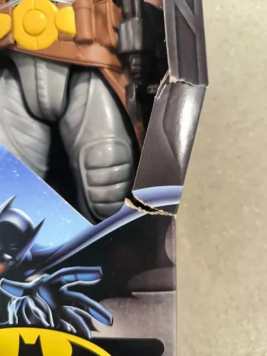 OUTLET Păpușă mare Batman în haină maro 30 cm DC Comics AMBALAJ DETERMINAT