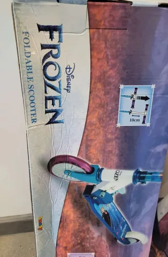 OUTLET Trotineta pliabila Frozen Disney cu doua roti cu ghidon reglabil Frozen AMBALAJ DEFECTAT