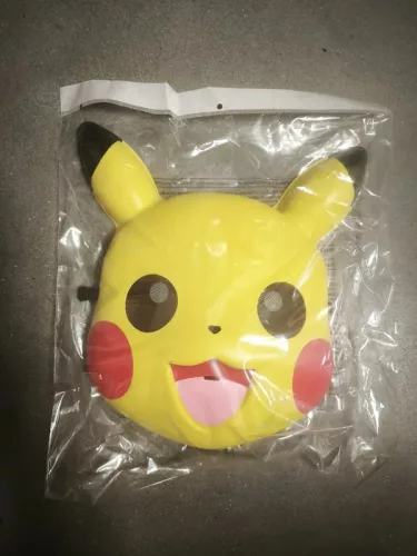 OUTLET Costum de carnaval Costum Pokemon Pikachu Costum galben Kigurumi 127-136 cm (7-8 ani) DEFECT