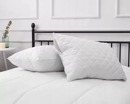 Set cu pilotă 200 × 220 cm și 2 perne 70 × 80 cm