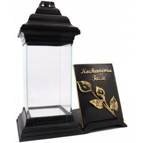    O lumânare cu suport pentru tata dragă, o lanternă pentru tata