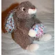  MASCOTA DE IEPURE CU CADOU MINGE ETICHETA NOUĂ