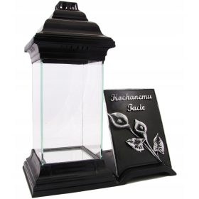  O lumânare, o capelă, o dedicație dragului meu tată