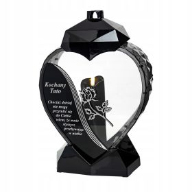    Fă o lumânare de inimă pentru mama ta cu o poezie neagră și argintie