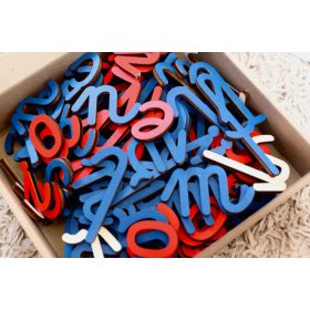  Litere din lemn cu alfabet mobil Montessori 102 buc