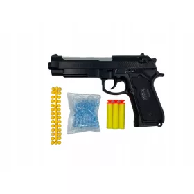    O armă pentru copii cu mingi, gel și săgeți moi precum NERF