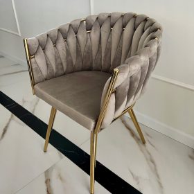  SCAUN INTERPRETAT ROSA LA MODA, MARO, CATELEA NEGRA