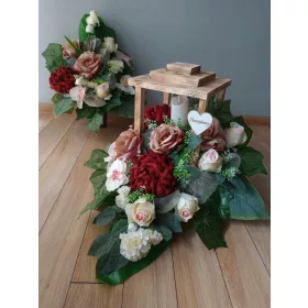   Set Decorativ cu Lanternă și LED + Buchet pentru Vază - Perfect pentru Mormânt