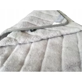   Pătură din Lână de Alpaca Premium Lux - Confort și Eleganță în Dormitor
