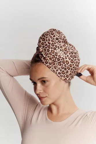Turban de păr GLOV Hair Wrap cu model leopard