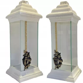   Lumânare Comemorativă Premium în Formă de Capelă din Sticlă