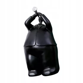  și statuie personaj creativ drăguț și desen animat B