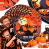 Trei pachete de farfurii de hârtie Martom Halloween, în total 30 de bucăți