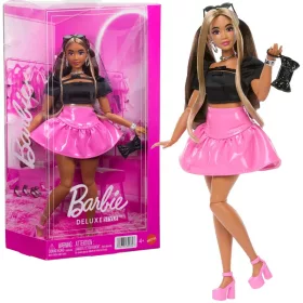 Set Papusa Barbie Deluxe Style in haine la moda + accesorii