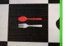 Tablă de învățare din spumă cu două fețe Humbi Tabla de șah 3 în 1 Numere din alfabet polonez Imagini contrastante Alb-negru 180 x 200 x 1 cm