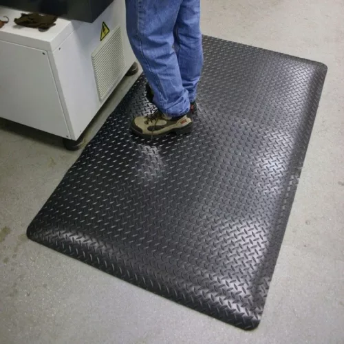 Covoraș anti-oboseală negru Coba Deckplate 90 × 150 cm