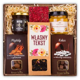 COȘ DE CADOU PERSONALIZAT - un set de delicii delicioase